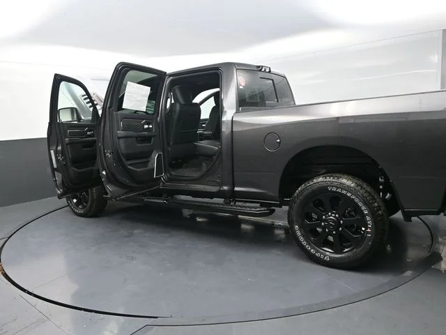 New 2026 Granite Crystal Metallic Clear-Coat Exterior Paint RAM Laramie image 34