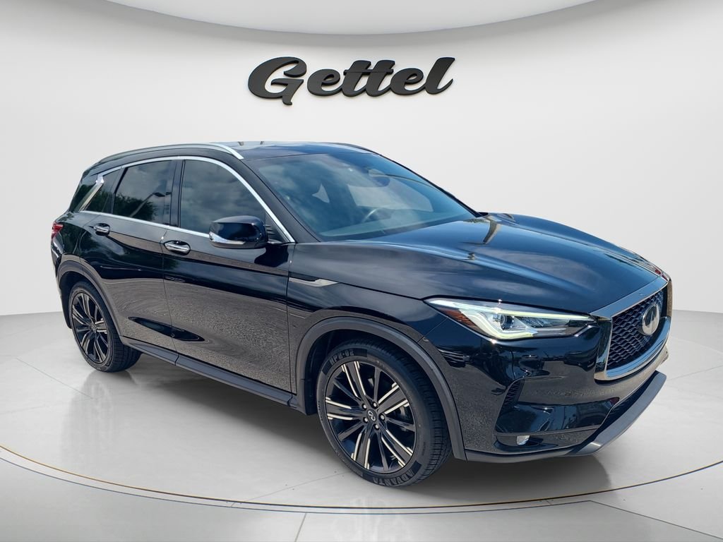 Used 2021 Black INFINITI LUXE image 3