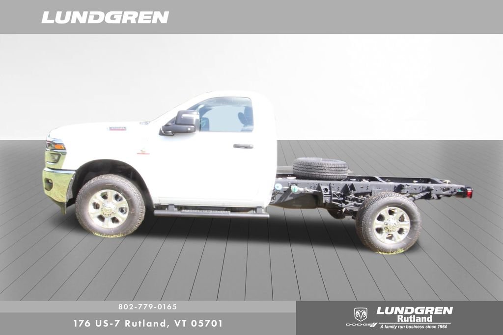 New 2026 Bright White Clearcoat RAM Tradesman image 5