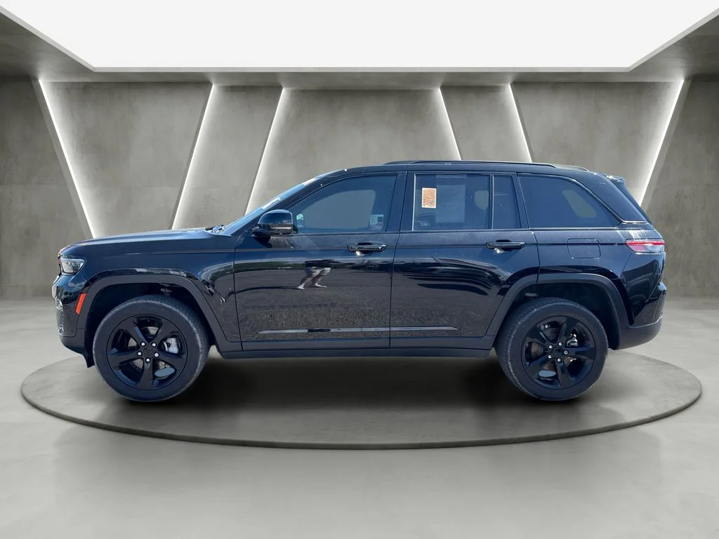 Used 2023 Black Jeep Limited image 4