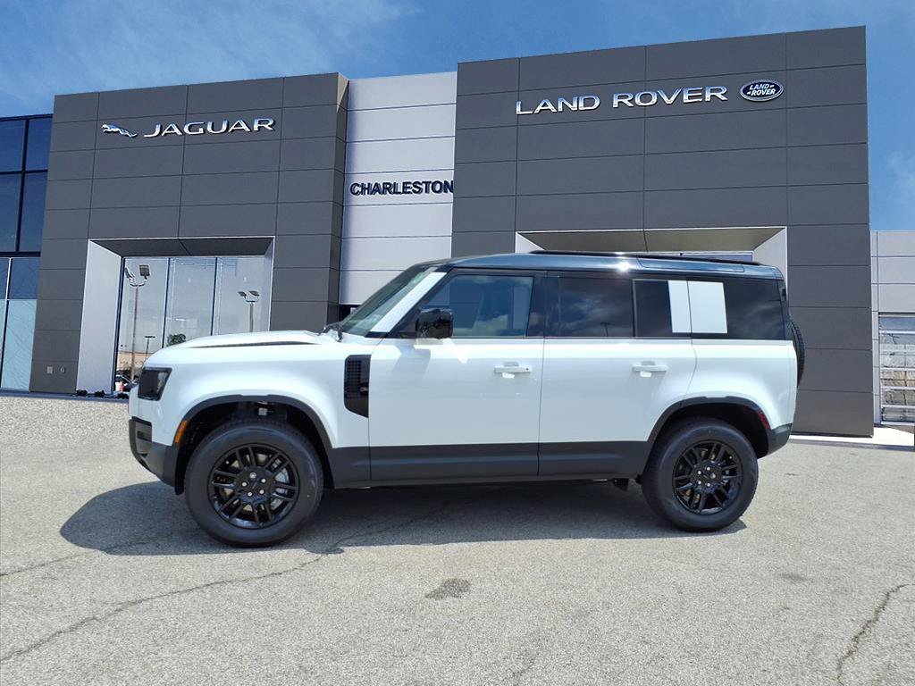 Certified Used 2026 Fuji White Land Rover S image 2