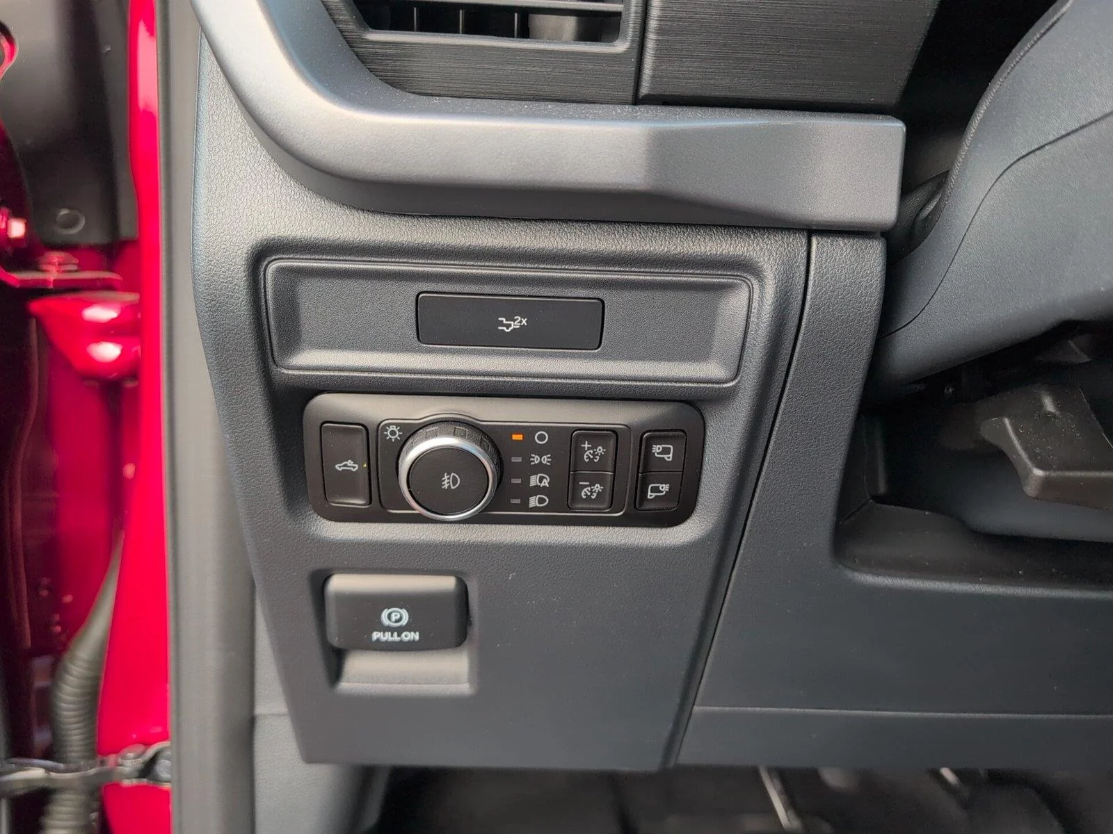 Used 2026 Ruby Red Metallic Tinted Clearcoat Ford XLT image 29