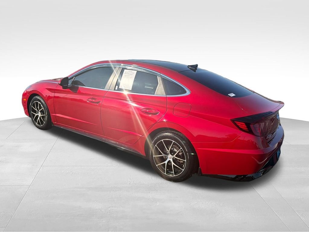 Used 2020 Red Hyundai SEL image 3
