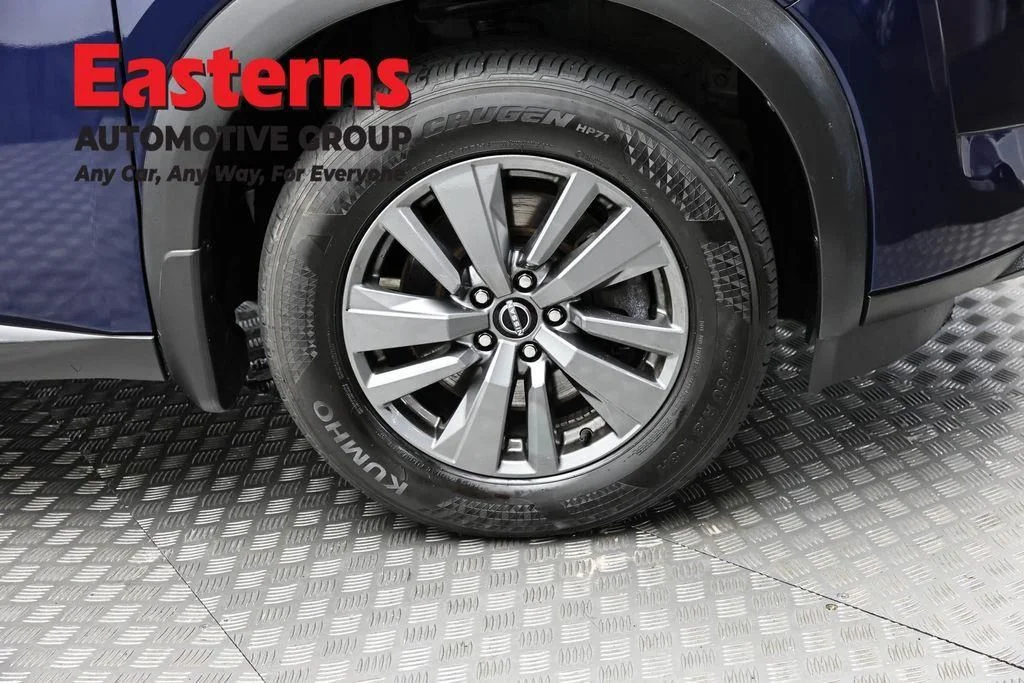Used 2023 Blue Nissan SV image 33