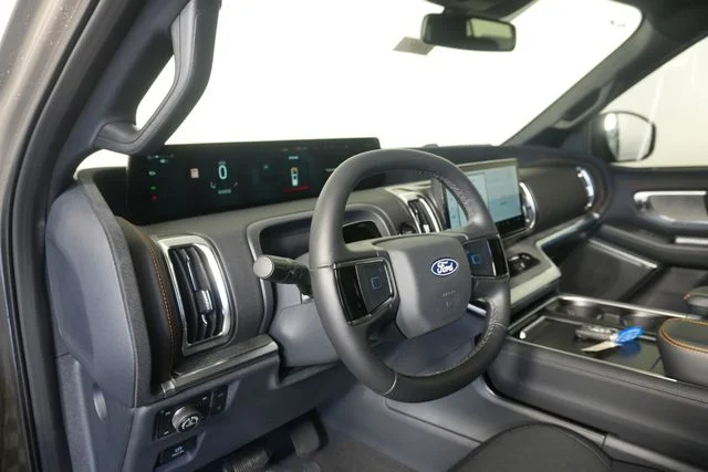New 2027 Marsh Gray Ford Tremor® image 23