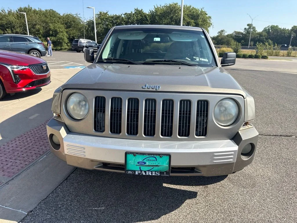 Used 2008 Beige Jeep Limited image 11