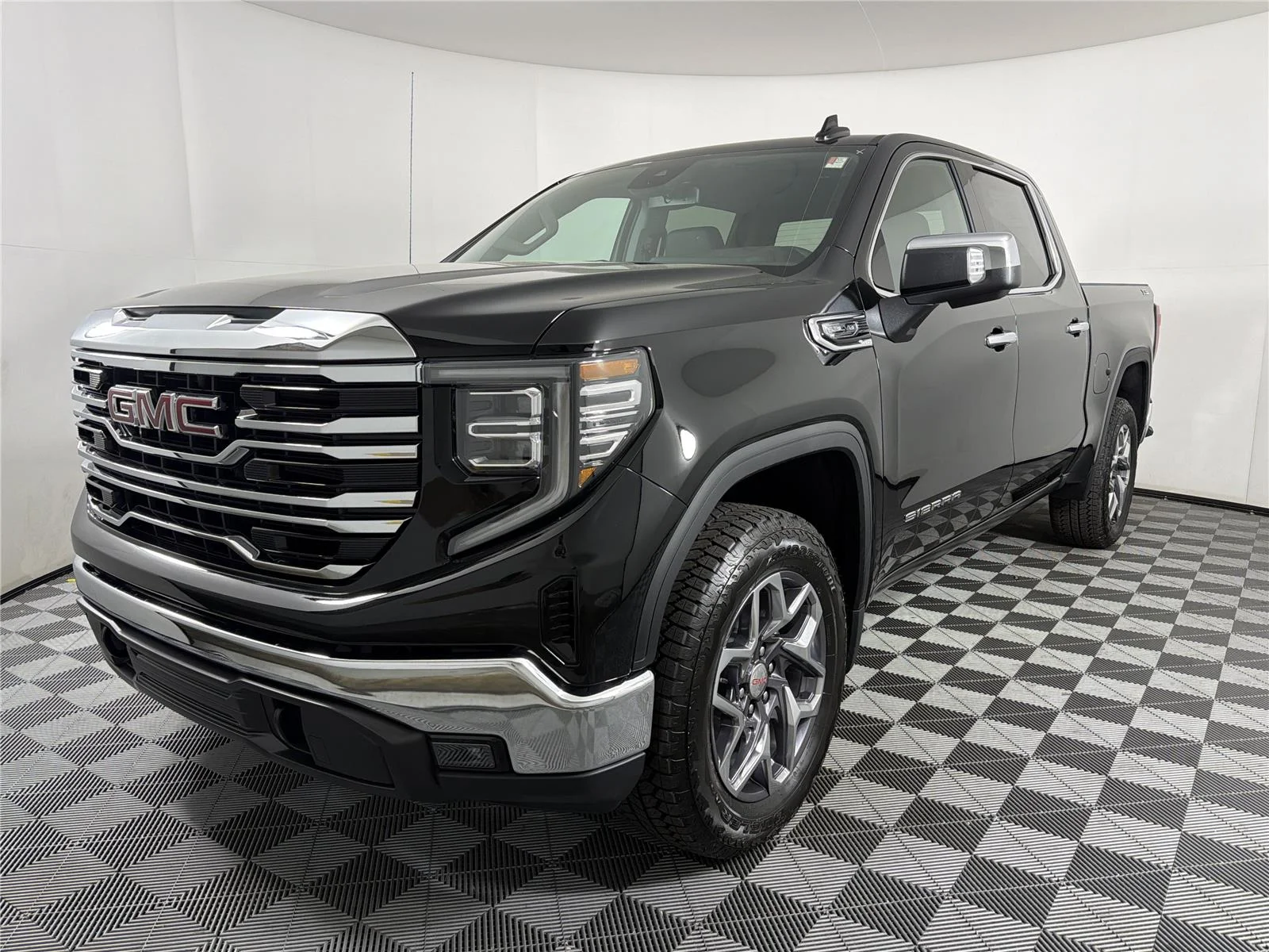 New 2026 Onyx Black GMC SLT image 3