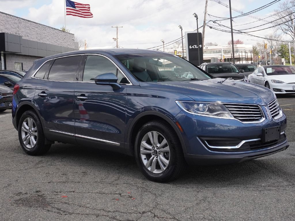 Used 2018 Lincoln MKX Base/Premiere with VIN 2LMPJ8JR1JBL13789 for sale in Riverdale, NJ