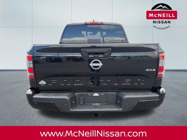 New 2026 Super Black Nissan Crew Cab SV image 7