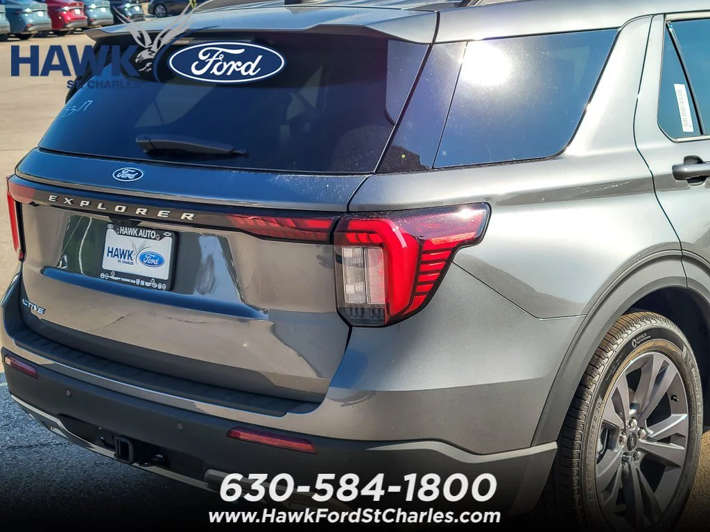 New 2027 Carbonized Gray Metallic Ford 4DR 4WD ACTIVE image 5