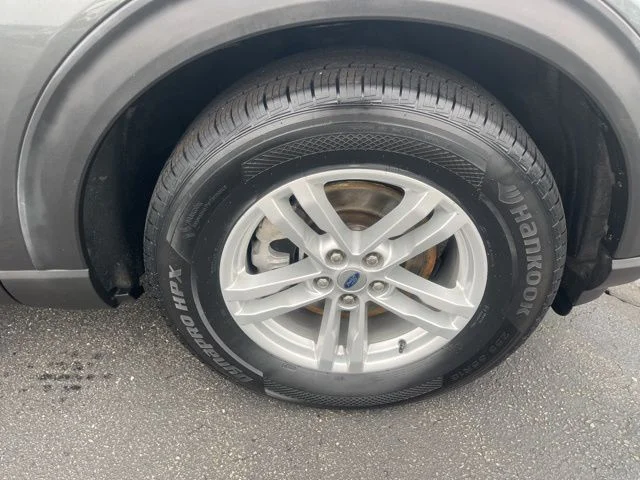 Used 2020 Magnetic Ford XLT image 4