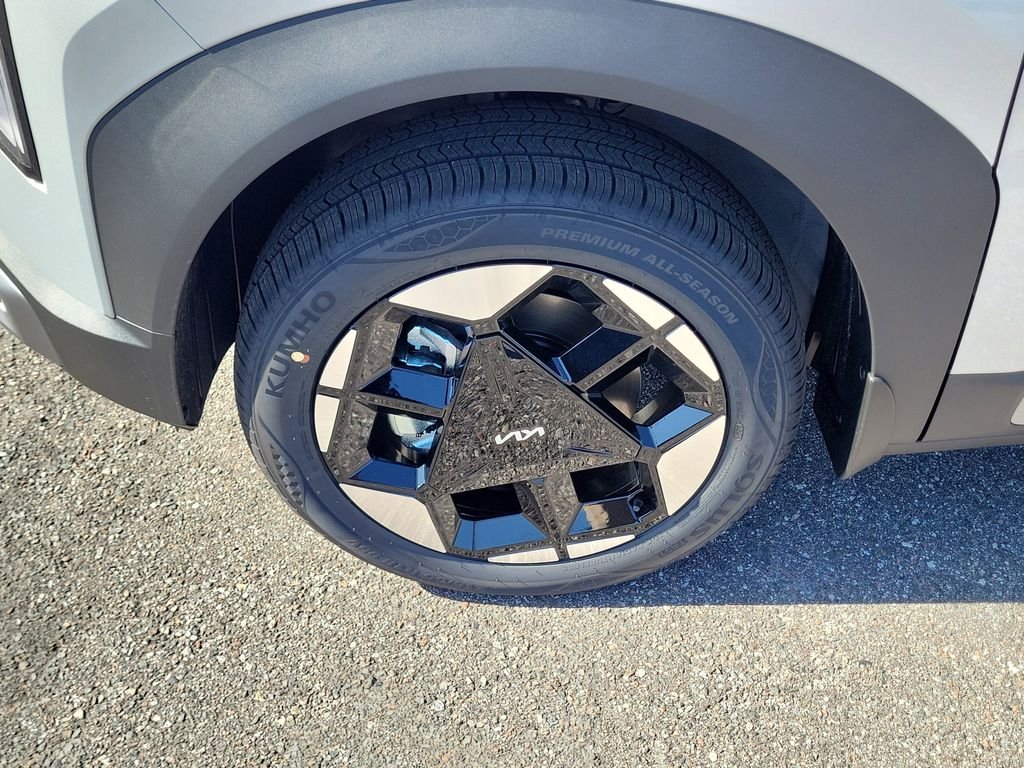New 2027 Silver Kia EX image 36