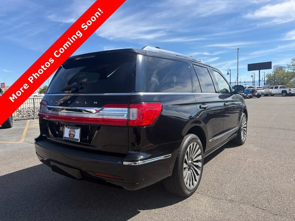 Used 2019 Black Lincoln Reserve image 2