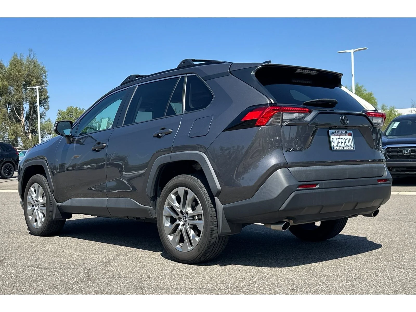Used 2023 Magnetic Gray Metallic Toyota XLE Premium image 3