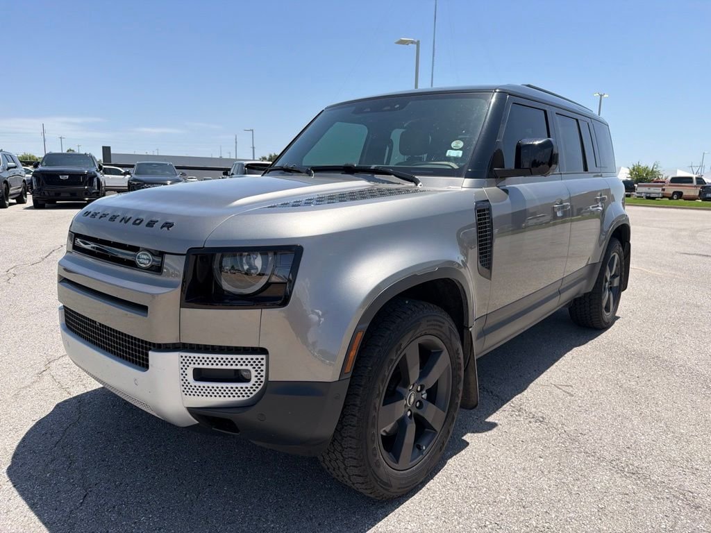 Used 2025 Silver Land Rover S image 1