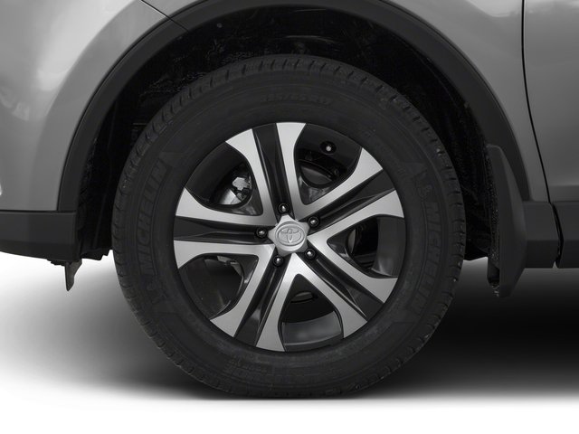 Used 2018 Aqua Toyota LE image 11