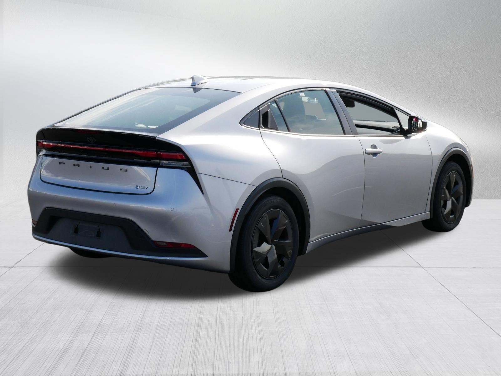 Certified Used 2025 CUTTING EDGE Toyota LE image 7