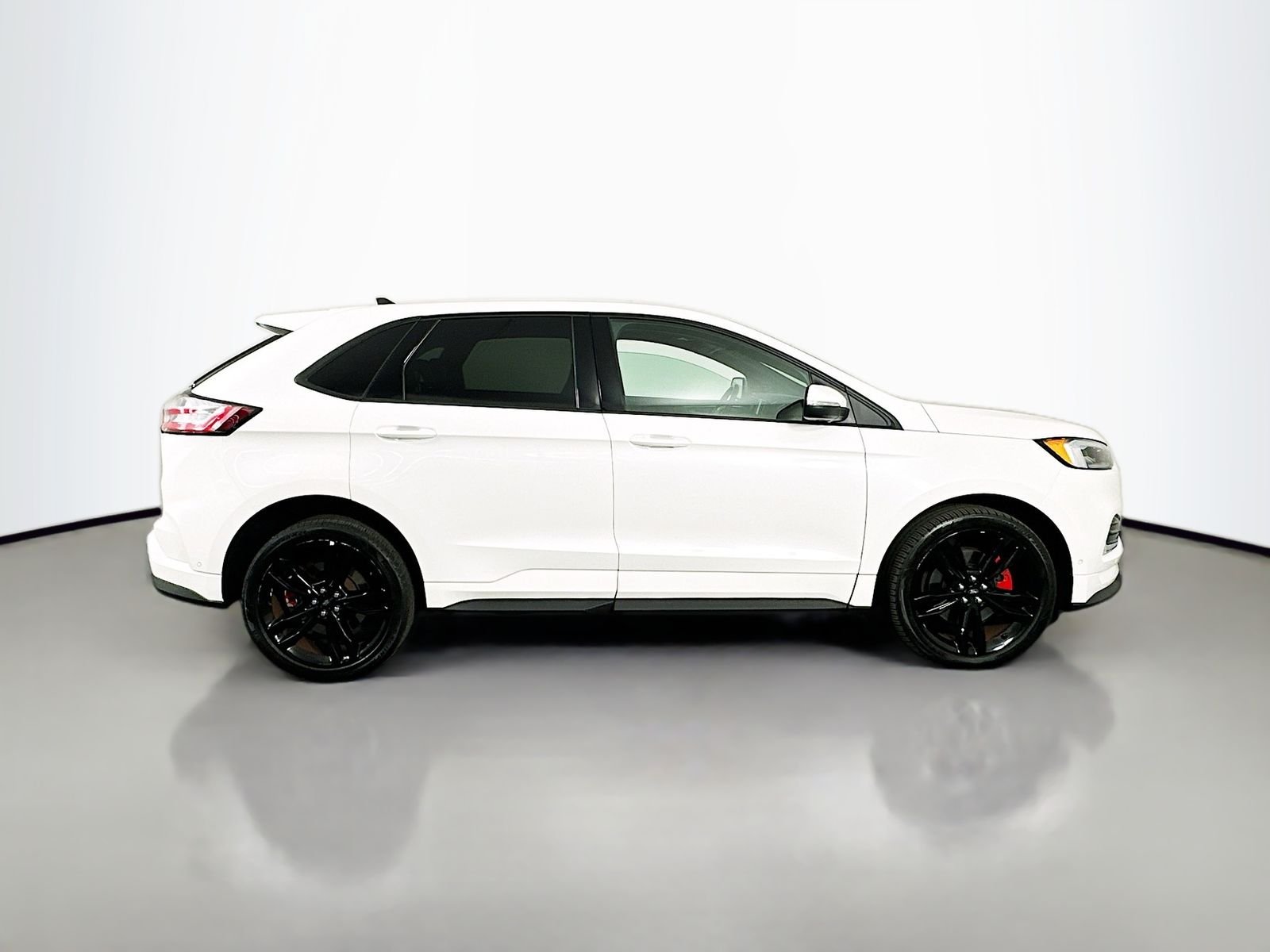 Used 2022 Star White Metallic Tri-Coat Ford ST image 8