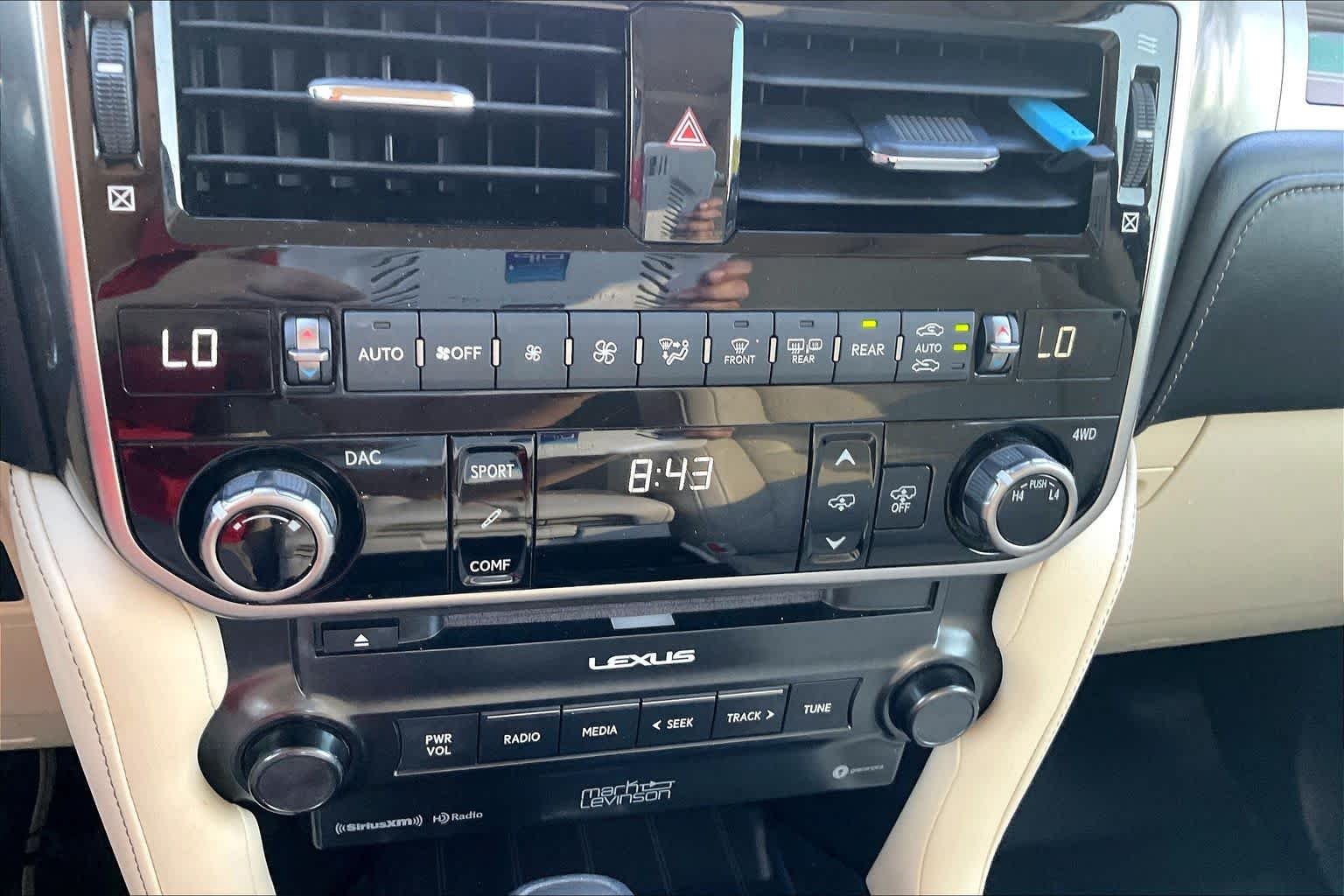 Used 2022 Starfire Pearl Lexus Luxury image 33