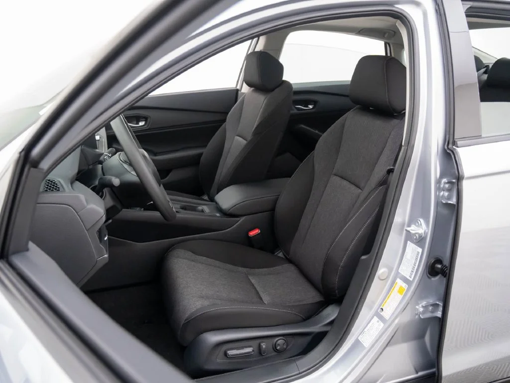 New 2026 Silver Honda SE image 16