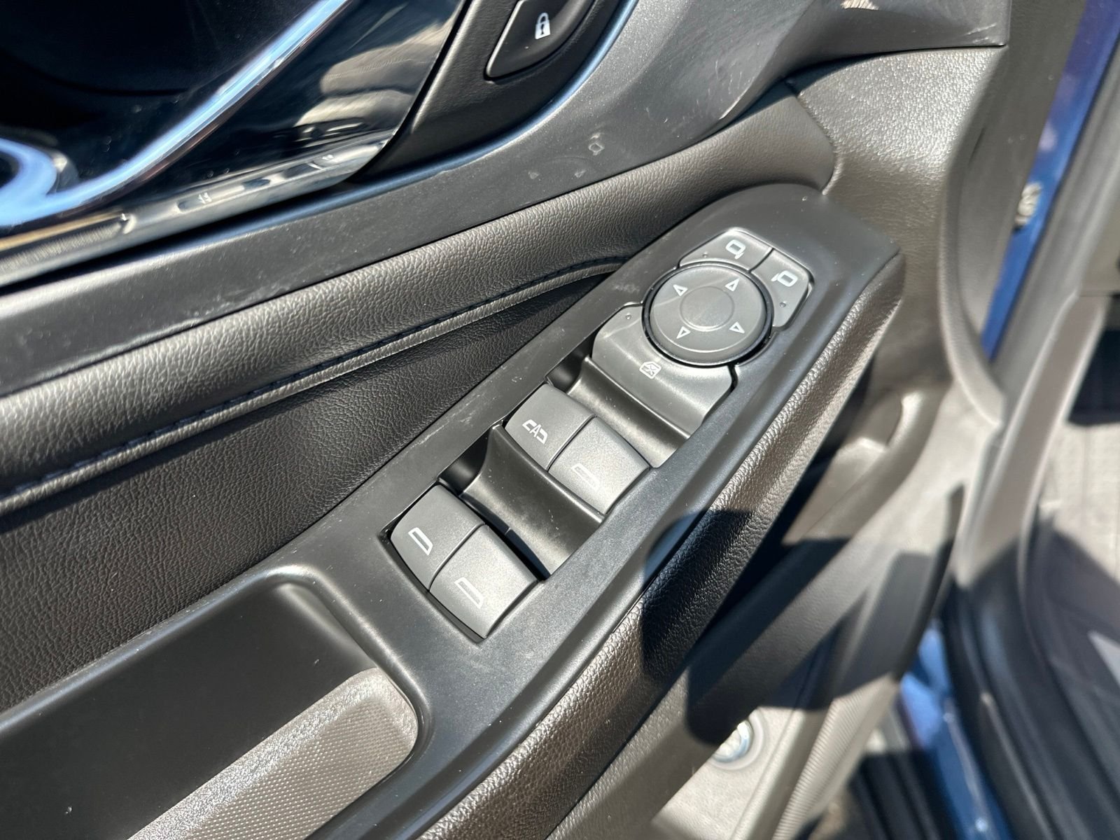 Used 2023 Blue Chevrolet LT image 20