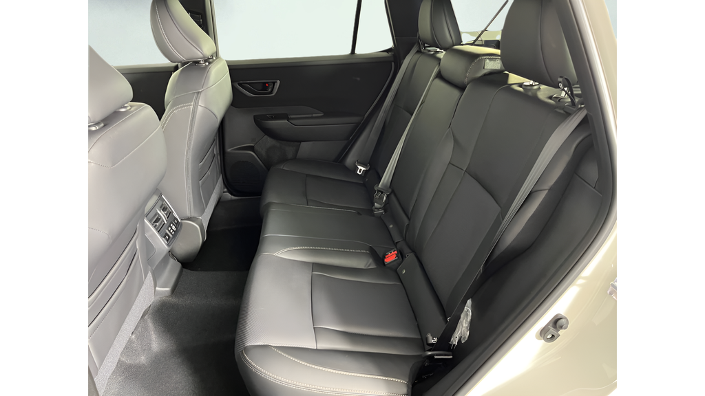 New 2026 CRYSTAL WHITE PEARL Subaru Limited image 10