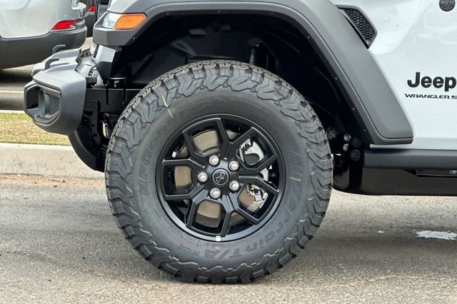 New 2026 Bright White Clear-Coat Exterior Paint Jeep Willys image 24