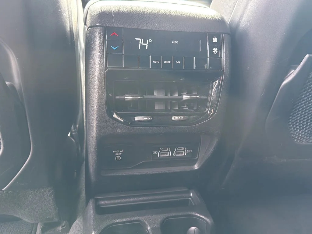 Used 2021 White Jeep Altitude image 17