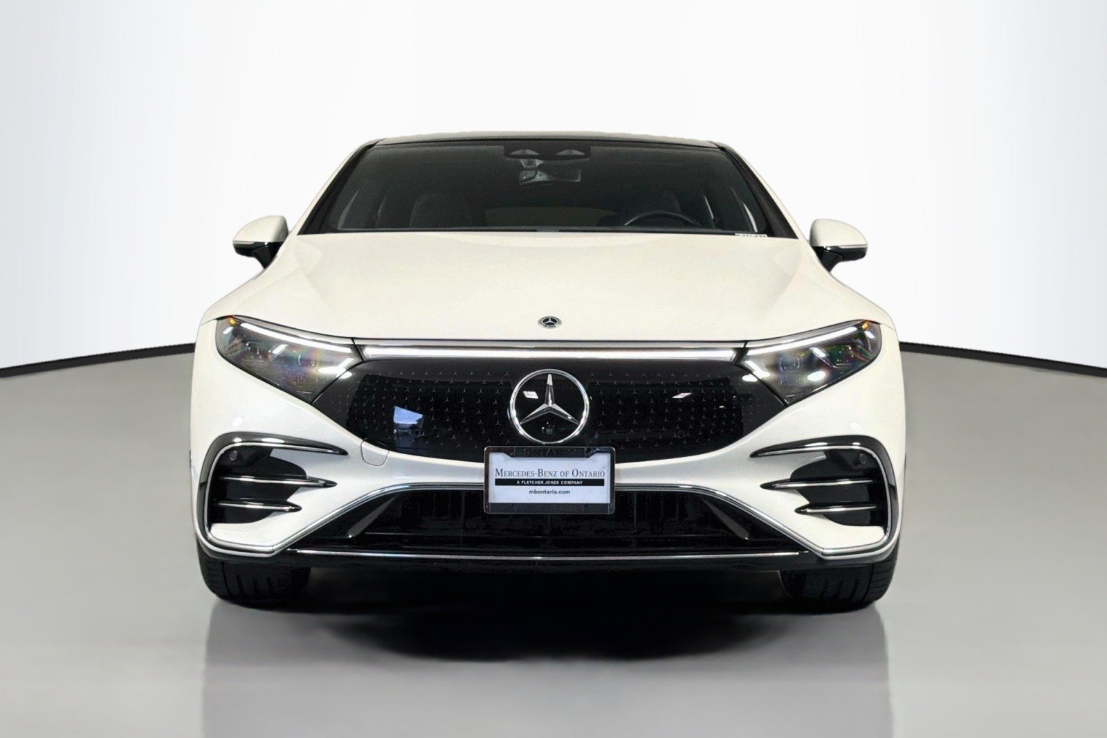 Certified Used 2023 MANUFAKTUR Diamond White Mercedes-Benz EQS 450+ image 2