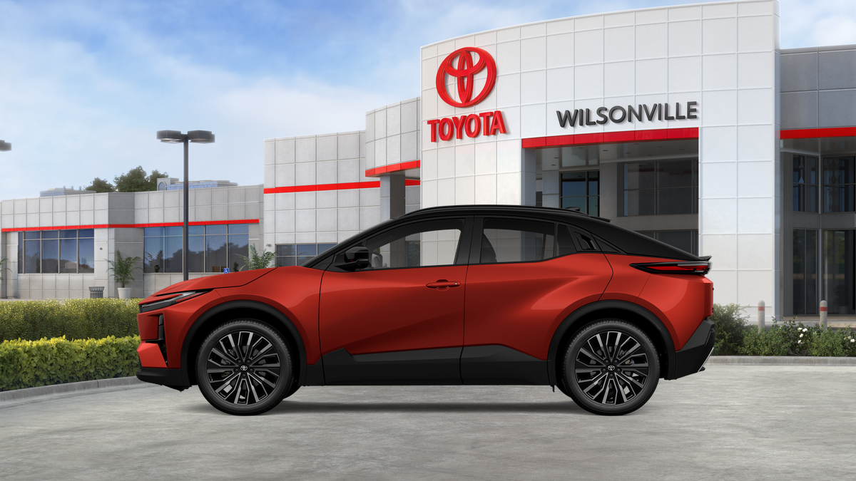 New 2026 Tandoori with Midnight Black Metallic roof Toyota XSE image 4