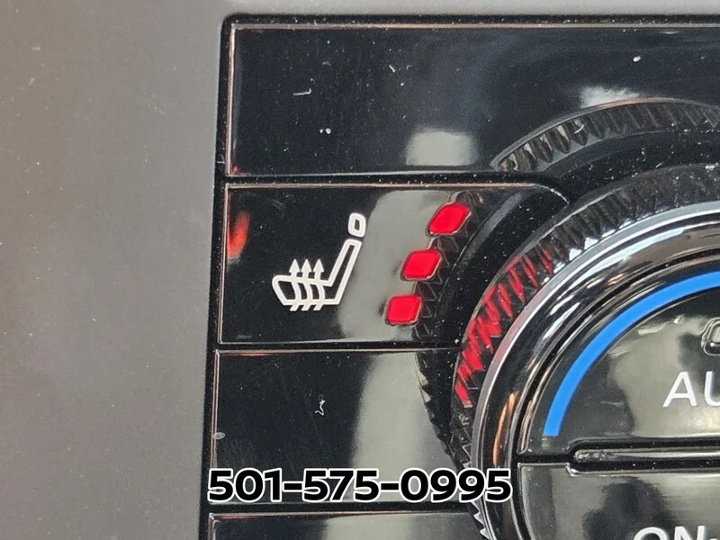 Used 2026 BLACK NISSAN 2026.5 FWD SV image 27