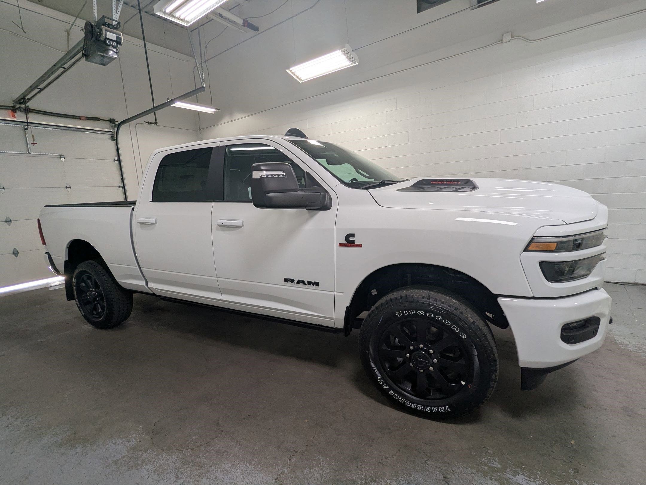 New 2026 Bright White Clear-Coat Exterior Paint RAM Laramie image 3