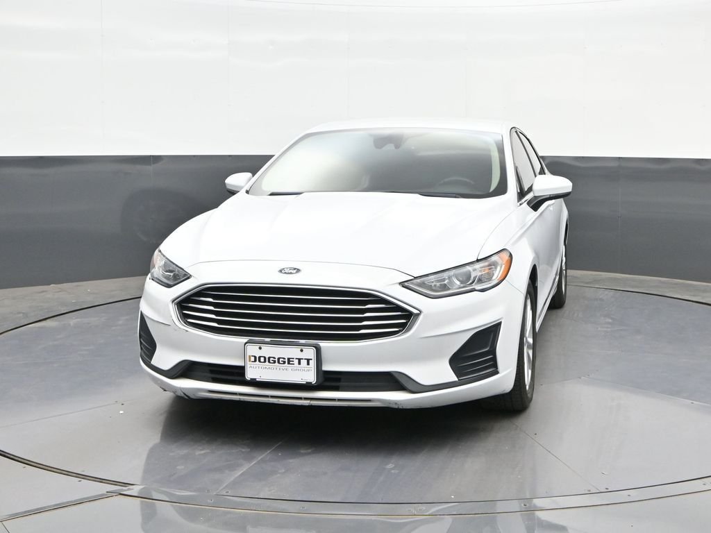 Used 2019 White Ford SE image 26