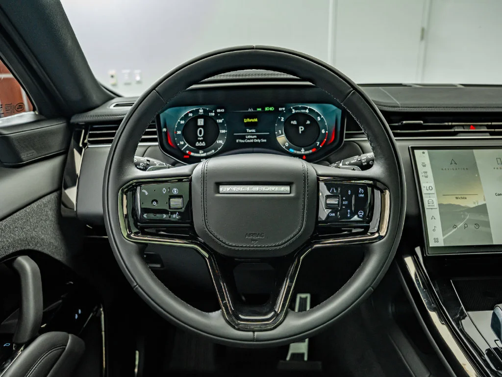 New 2026 Carpathian Gray Premium Metallic Land Rover Dynamic SE image 23