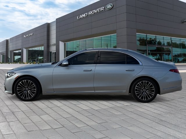 Used 2024  Mercedes-Benz S 580 image 2