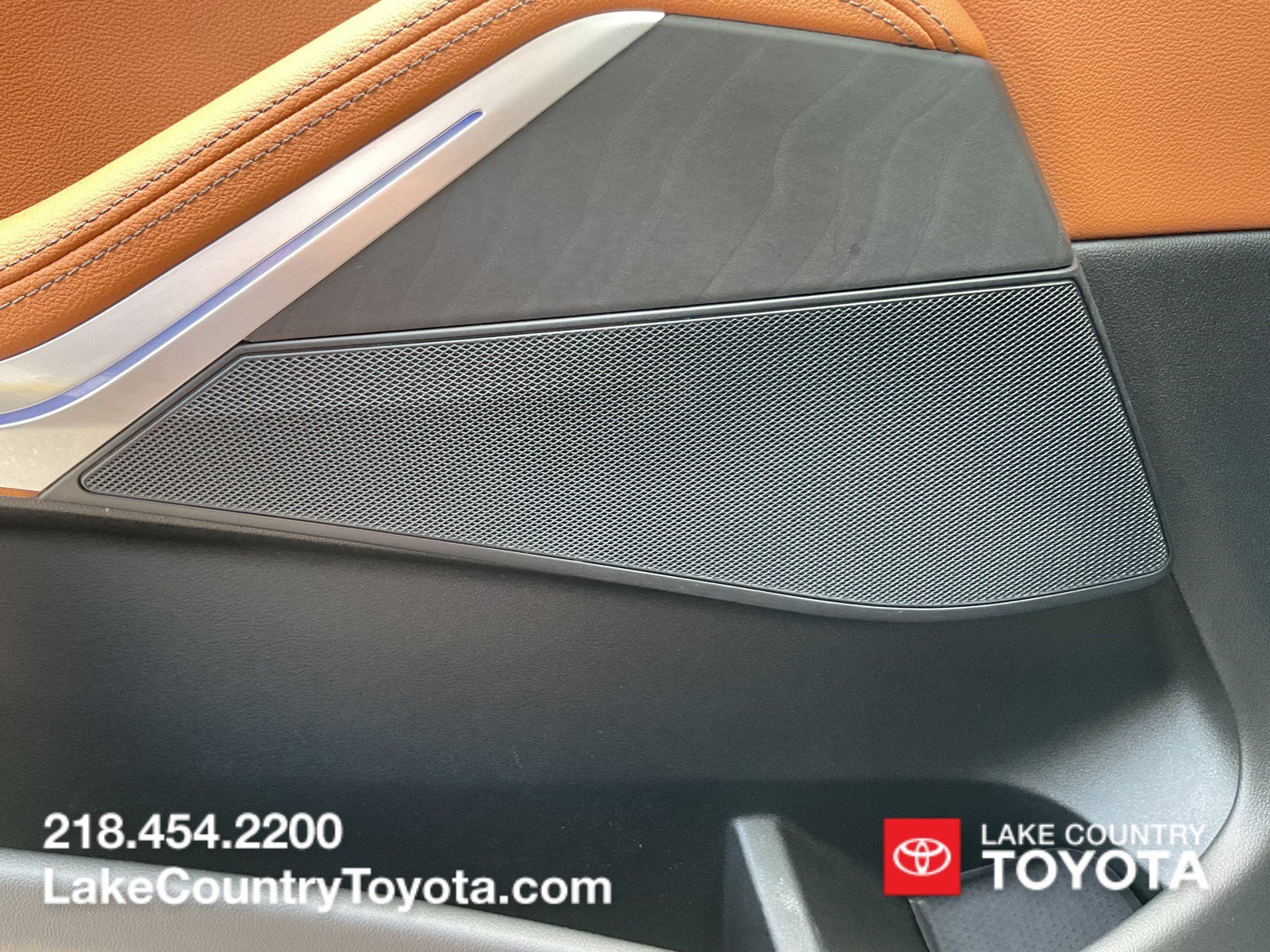 Used 2022 Black BMW xDrive40i image 37