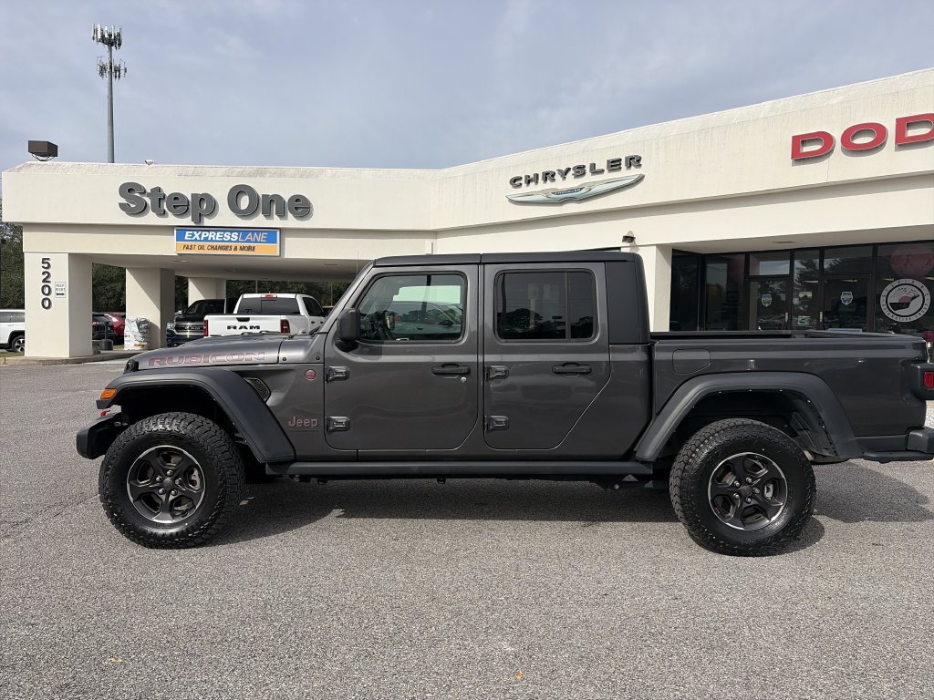 Used 2023 Gray Jeep Rubicon image 3