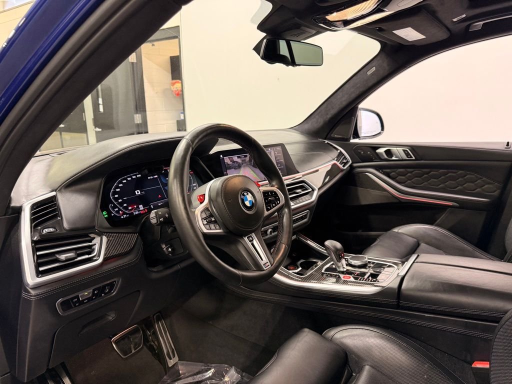 Used 2021 Blue BMW  image 11