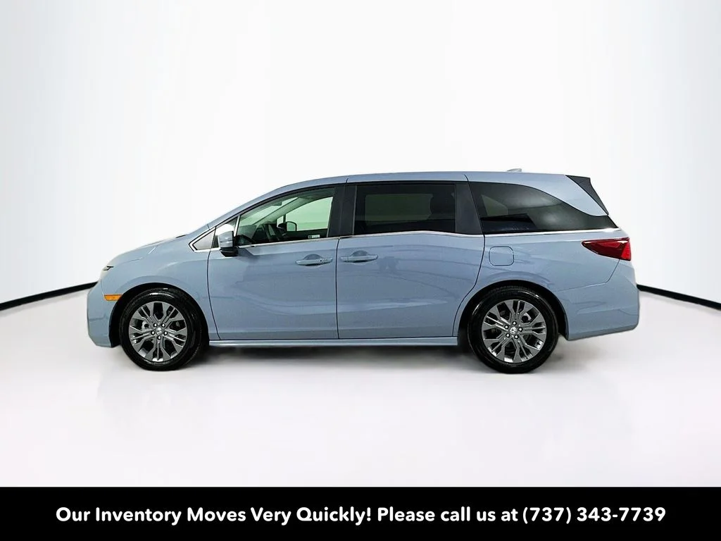 Certified Used 2026 Sonic Gray Pearl Honda Touring image 4
