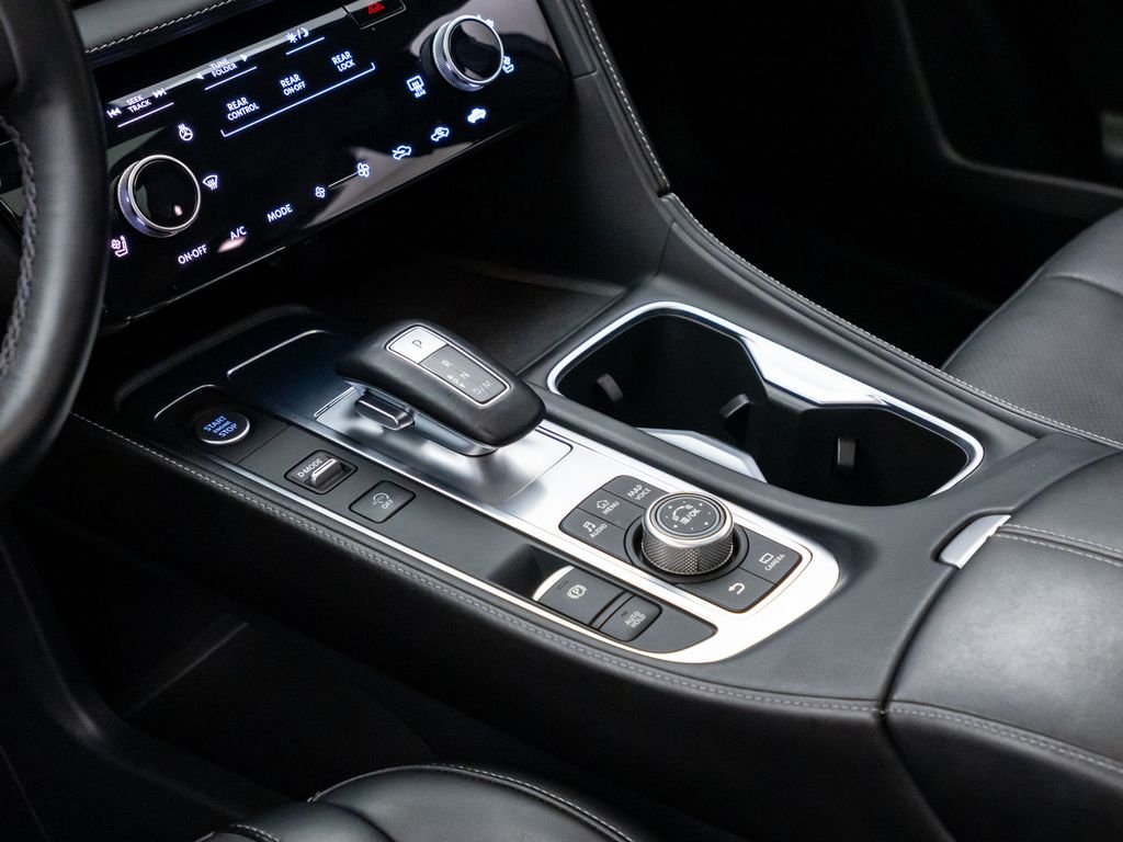 Used 2023 Mineral INFINITI Sensory image 13