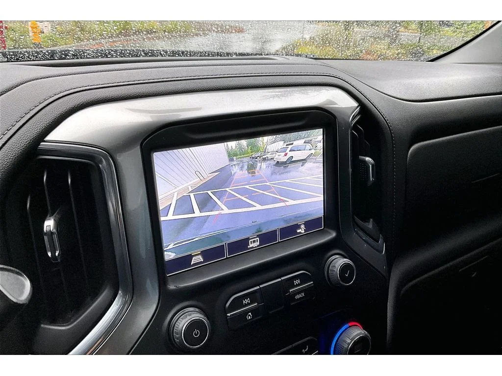 Used 2022  Chevrolet LT Trail Boss image 21
