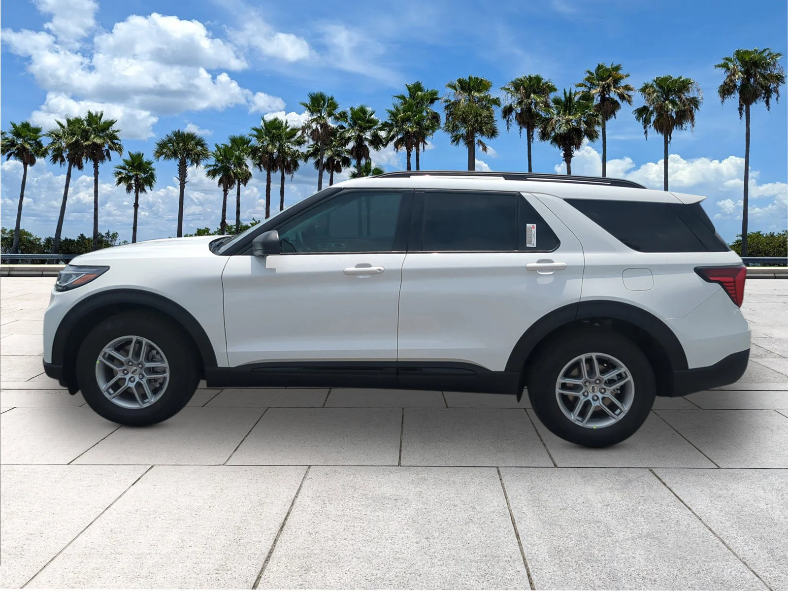 New 2026 Star White Metallic Tri-Coat Ford Active image 4