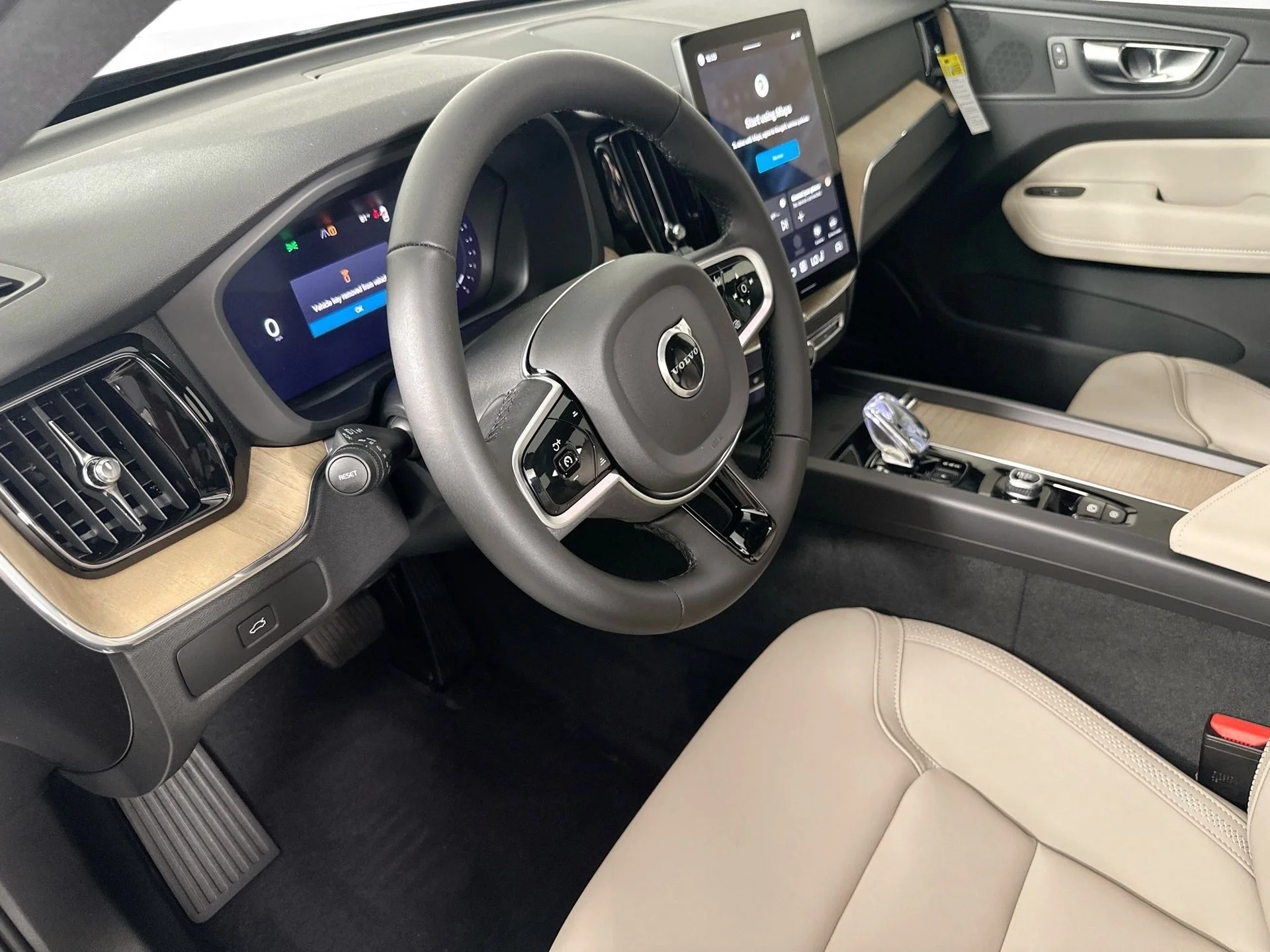 New 2026 Forest Lake Volvo Plus image 10