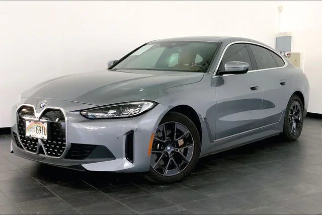 2023 BMW i4 eDrive35's photo