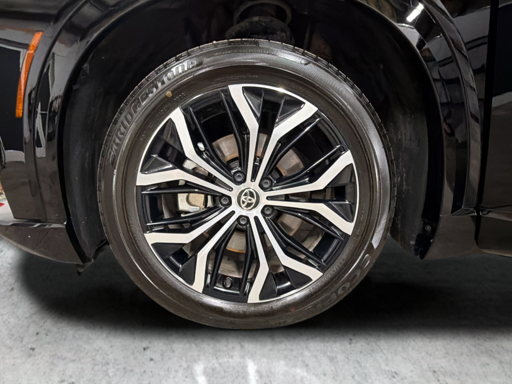 Used 2025 Black Toyota XLE image 34