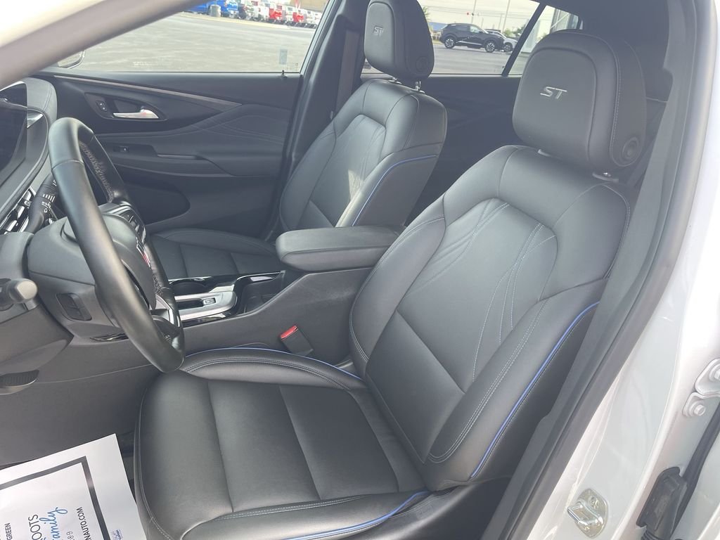 Used 2024 White Buick Sport Touring image 15