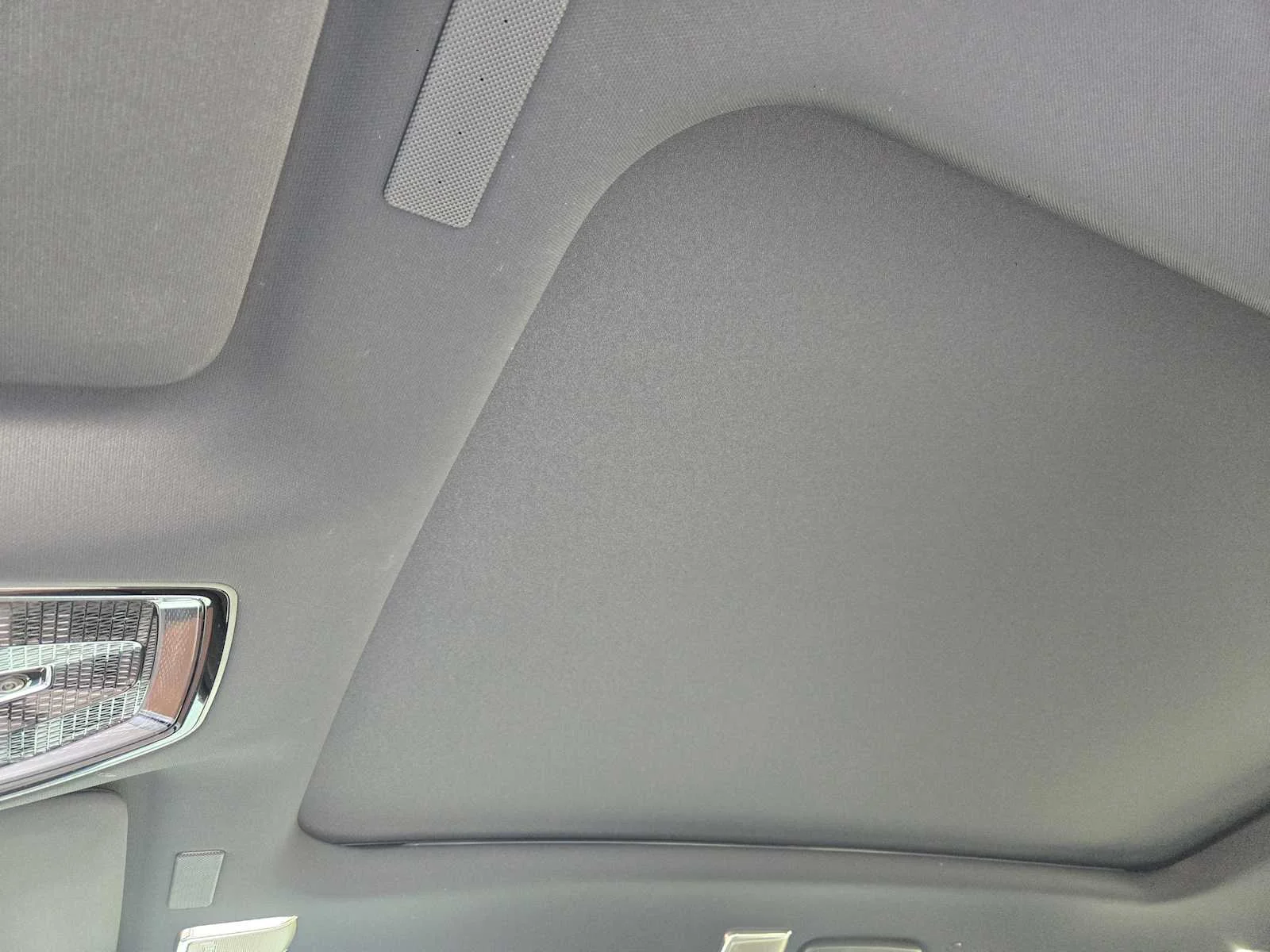 2027 Cadillac VISTIQ Luxury - Photo 17