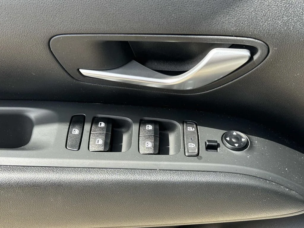 Used 2022 Gray Hyundai Blue image 19