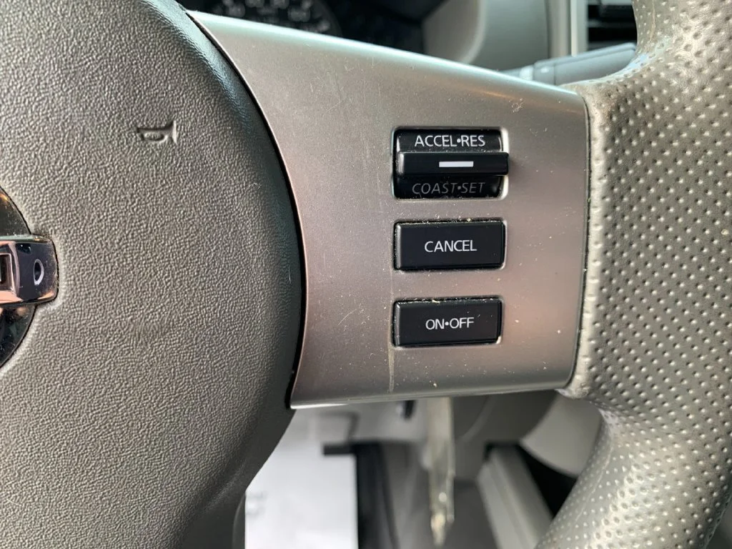 Used 2019 Blue Nissan SV image 27