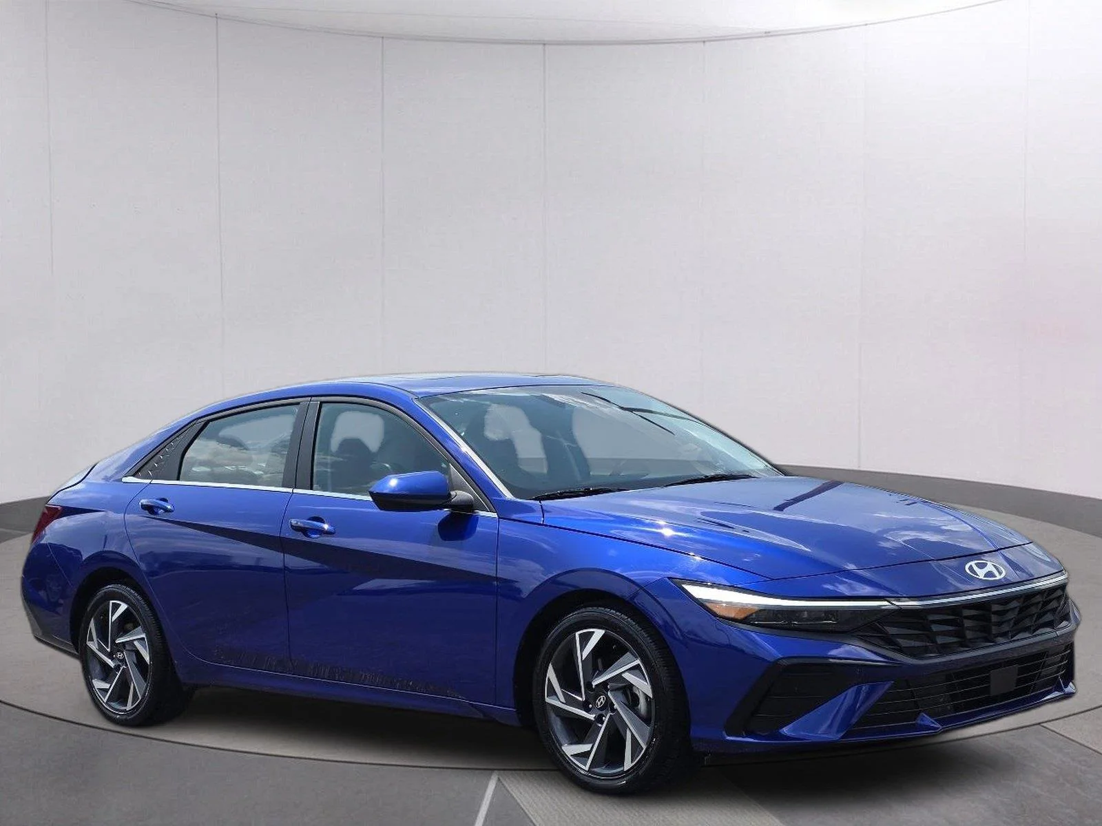 Used 2025 Intense Blue Hyundai SEL Convenience image 3